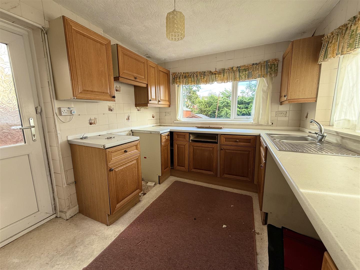 Lon Cae Banc, Sketty, Swansea, SA2 9EF